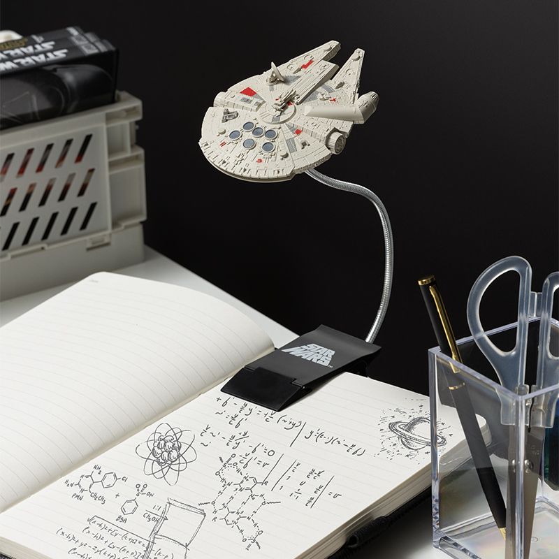 lampara de libro, luz de lectura Star wars Millenium Falcon